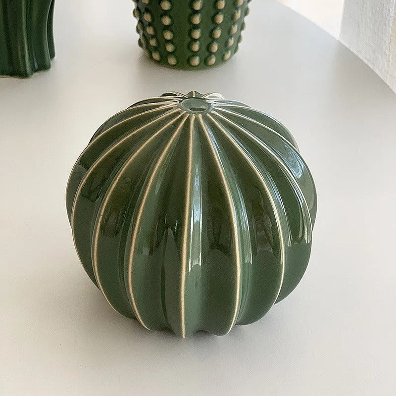 Xavi | Creatieve Keramieken Cactus Ornamenten – Modern Woestijn Design met Glanzend Glazuur