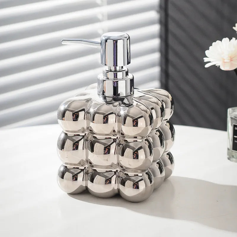 Soapie | Luxe Keramische Zeepdispenser – Modern Bubbeldesign