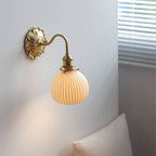 Vittoria | Vintage Keramische Wandlamp – Antiek Messing – Handgemaakt Karakter