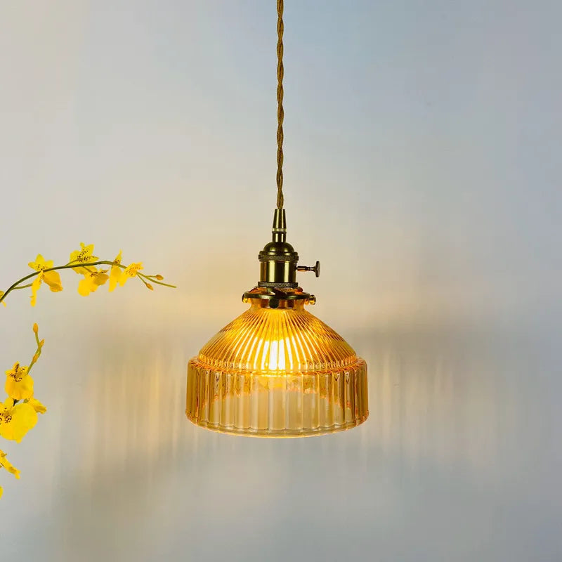 Koda | Vintage Glazen Hanglamp – Klassiek Geribbeld Glas met Luxe Koperen Fitting