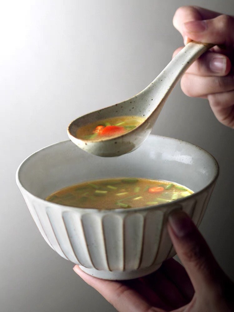 Saji | Handgemaakte Keramische Soeplepel