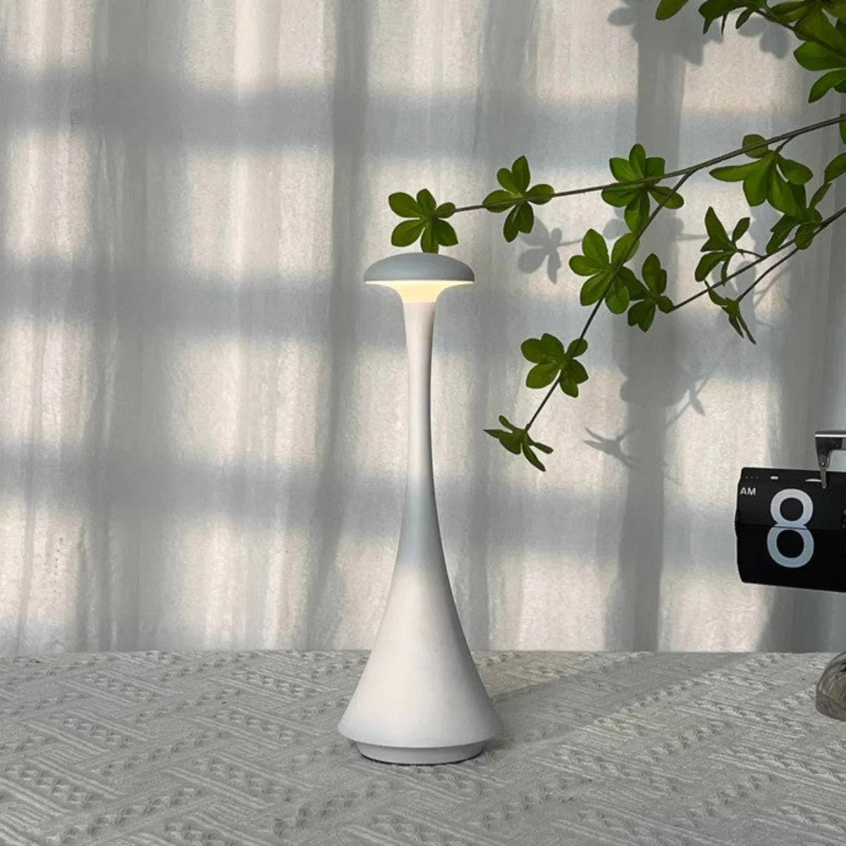 Lumea | Draadloze Tafellamp – Oplaadbaar met Touchbediening & Dimbaar Licht
