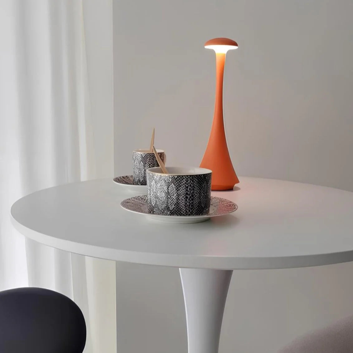 Lumea | Draadloze Tafellamp – Oplaadbaar met Touchbediening & Dimbaar Licht