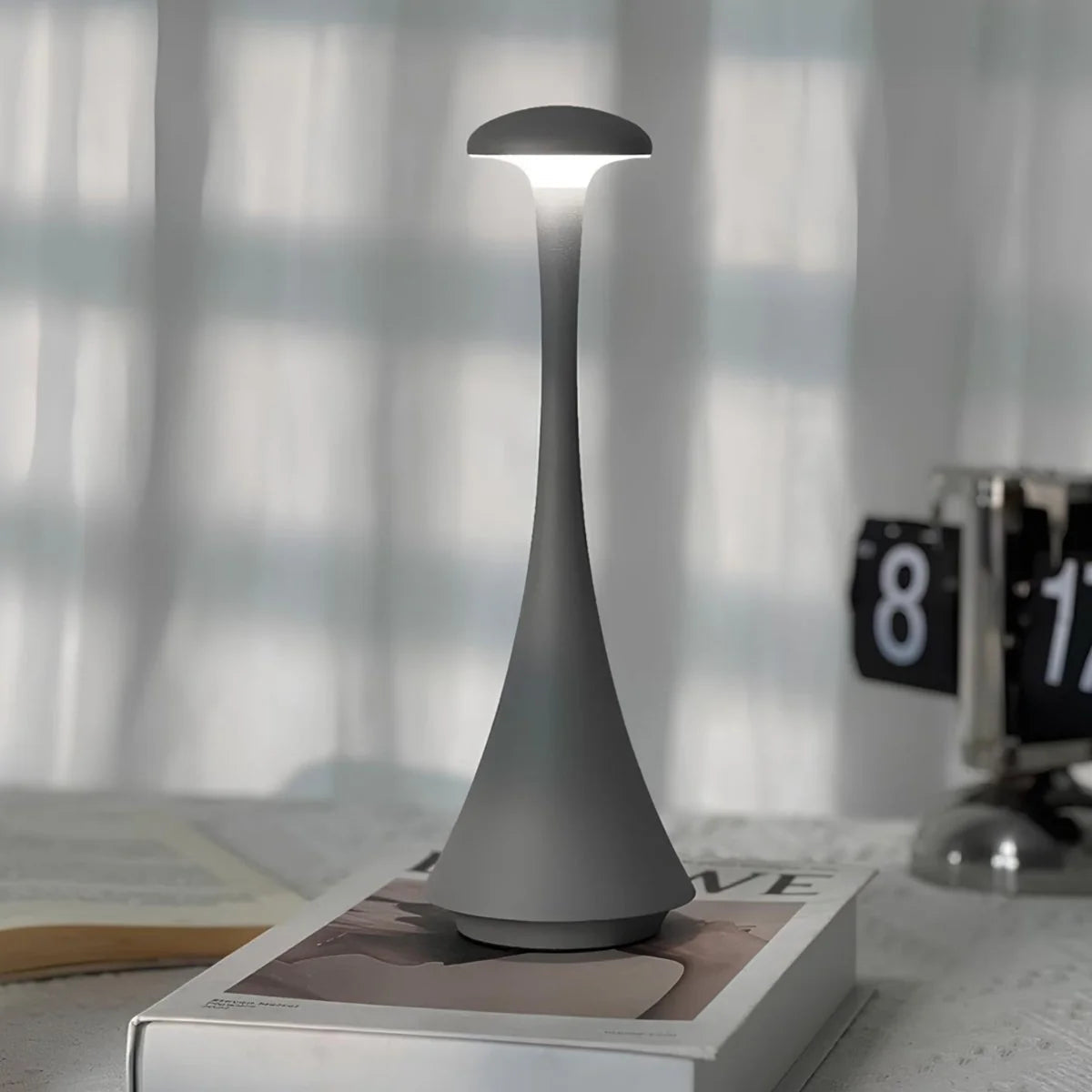 Lumea | Draadloze Tafellamp – Oplaadbaar met Touchbediening & Dimbaar Licht