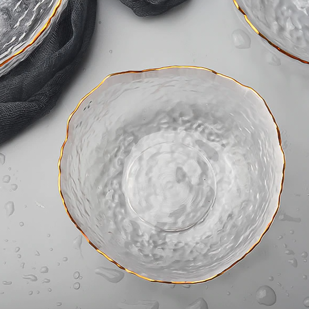 FrostGlaze | Luxe Glazen Serveerschalen – Goudingelegde Rand – Noors Design