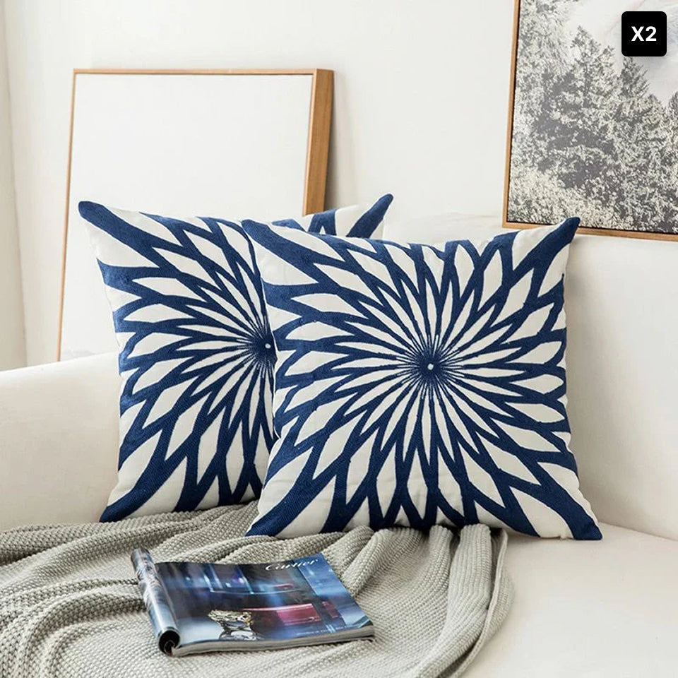 Zaffiro | Blauw Geborduurd Sierkussen – Zachte Stof – 45x45 cm